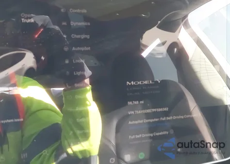 2023 Tesla Model Y Awd/Long Range Dual Motor All-Wheel Drive from USA, damaged, VIN 7SAYGDEE7PF586382